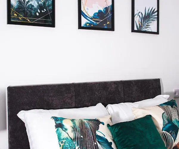 Redland By Mycityhaven * Bristol