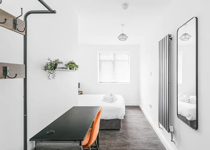 Redland By Mycityhaven Apartman